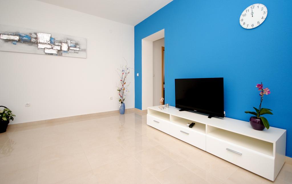 Apartments Valeria Каштела Екстер'єр фото